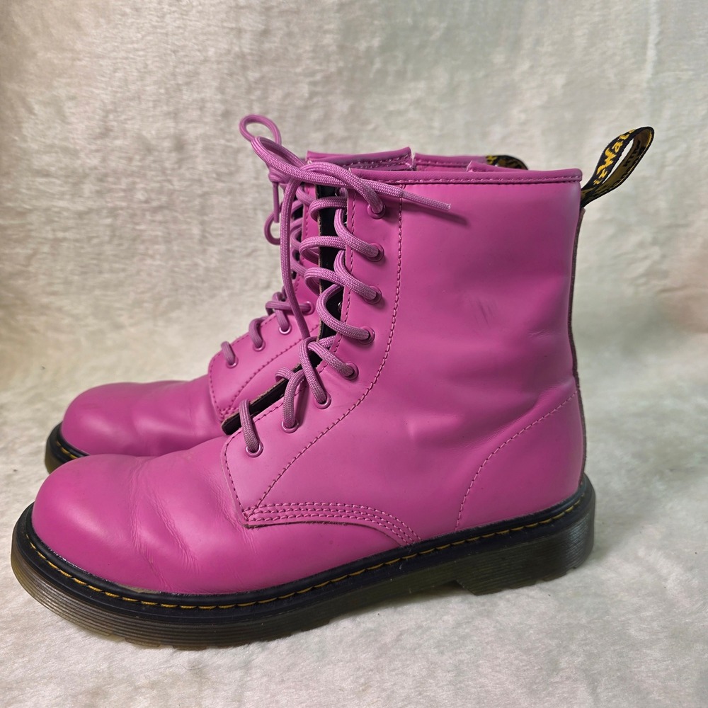 Dr. Martens 1460 Barbie Hot Pink Lace Up Leather Combat Boots Womens 7 Excellent